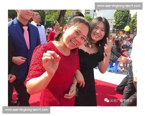 吉布斯 - 怀特科莫湖浪漫求婚 准父母喜迎人生新阶段