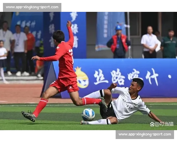 喀什杯燃爆中亚！新疆用足球架起丝路新桥梁